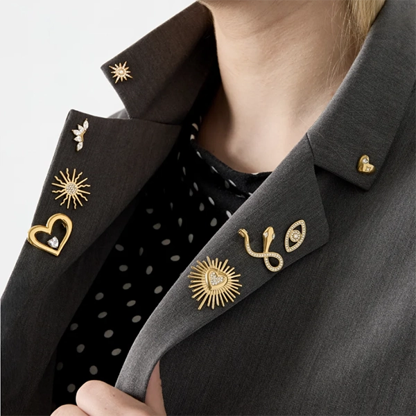 broches