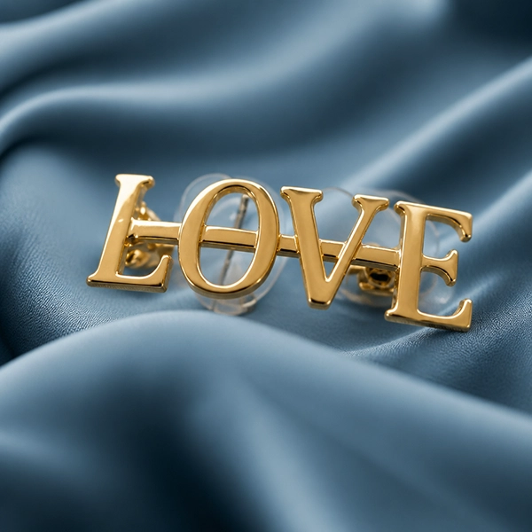 Broche Love